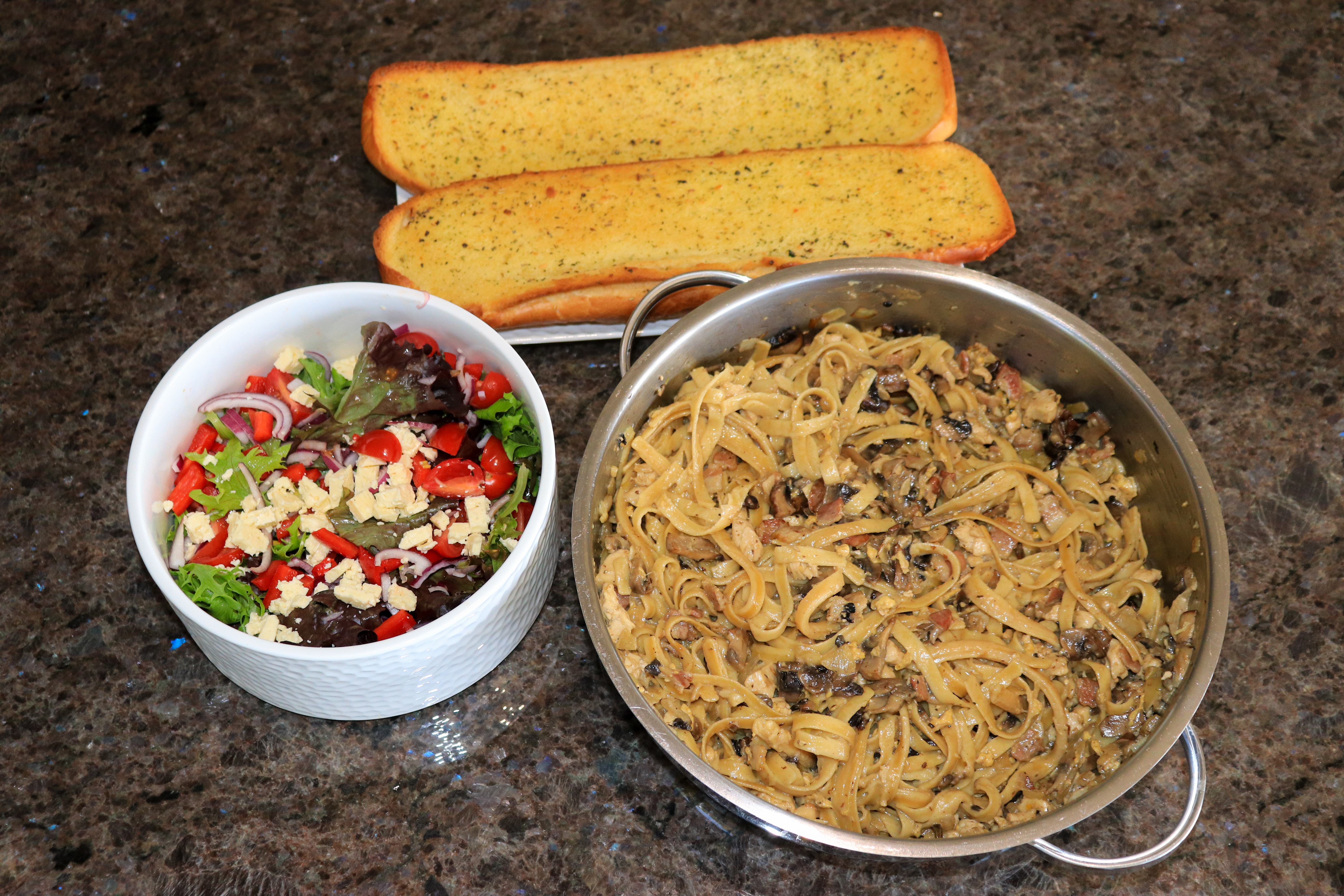 Creamy Chicken, Bacon and Mushroom Carbonara